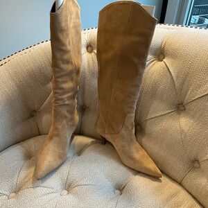 Tan Suede Boots. Small heel. Very feminine.  Size 39 (8-8.5) NEW! ITALY